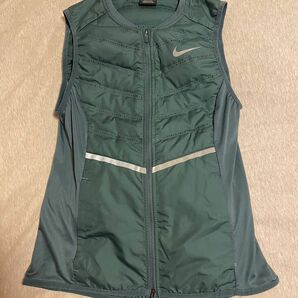 【美品】NIKE ナイキ ダウンベスト ウィメンズエアロロフト800 Sサイズ