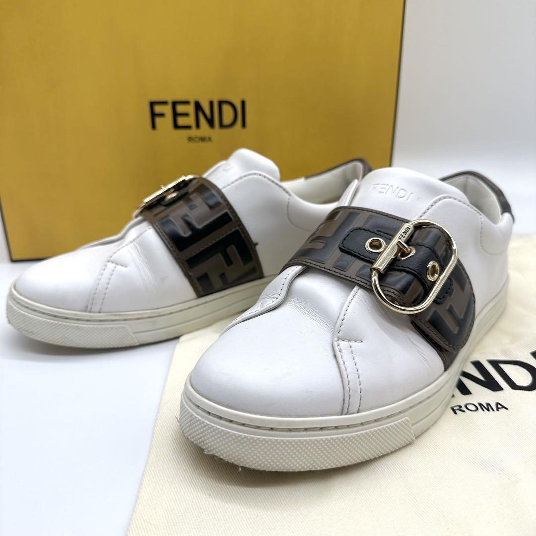 FENDI フロー ホワイトレザー スニーカー 現行モデル ホワイトレザー