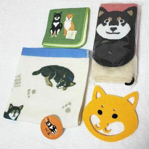 新品 フレンズヒル 柴犬 くろやなぎさん タオル ハンカチ もこもこ靴下 しばたさん フェルトコースター 犬柄 ４点セット