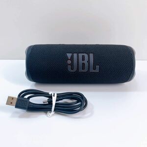 315☆中古☆ JBL FLIP6 Bluetooth スピーカー ポータブルス ウォータープルーフ 防水 ブラック アダプター付き 動作確認済み 現状品