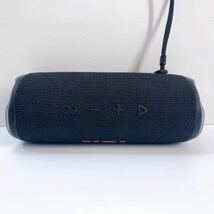 315☆中古☆ JBL FLIP6 Bluetooth スピーカー ポータブルス ウォータープルーフ 防水 ブラック アダプター付き 動作確認済み 現状品_画像4