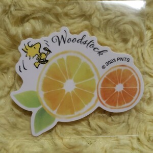 ピーナッツ　スヌーピー　ウッドストック　ステッカー　レモン　オレンジ　3