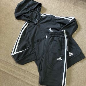 adidas 上下セット スウェットパーカー セットアップ アディダス ジャージ　140 トラックスーツ ジュニア　子供