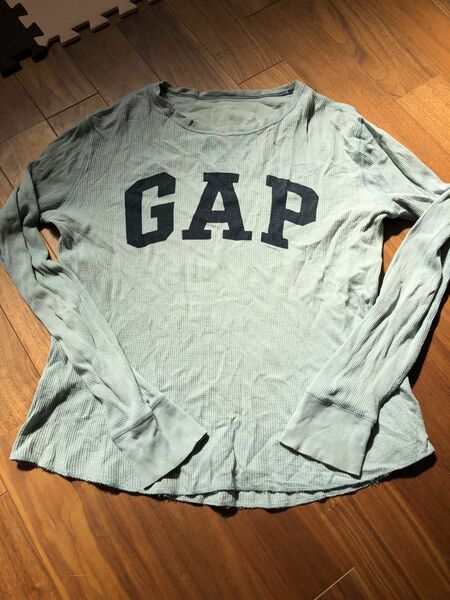 長袖Tシャツ　ロンT GAP