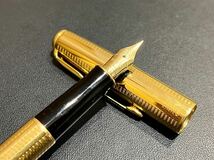 B446 PARKER パーカー　SONNET ソネット　万年筆　ペン先　18K 750刻印　YG ゴールドカラー　筆記用具　文房具　ビジネス_画像2