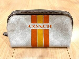 美品　COACH（F66193）シンプルで可愛いポーチです。※ご本人確認済みの方のみご購入可能です