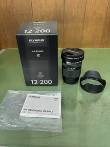 ★ 送料無料 OM SYSTEM/オリンパス OLYMPUS マイクロフォーサーズレンズ M.ZUIKO DIGITAL ED 12-200mm F3.5-6.3 中古美品 おまけ付 ★