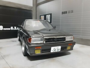 フジミ　1/24スケール　NISSAN Y31セドリック　塗装済み完成品　フジミ模型