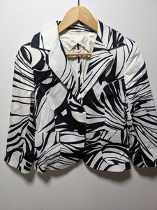 Max Mara マックスマーラ　ジャケット　36サイズ　汚れ多いです　ジャンク品