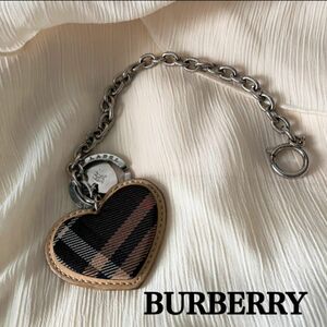 最終値下げ！BURBERRY ハートのキーリング チャーム