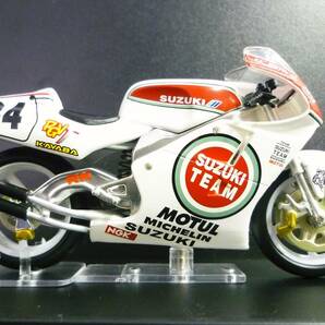 【未開封品】 1/24 スズキ RGV500 SUZUKI RGV 500 ケヴィン・シュワンツ #34 1993 MotoGP ixoの画像2