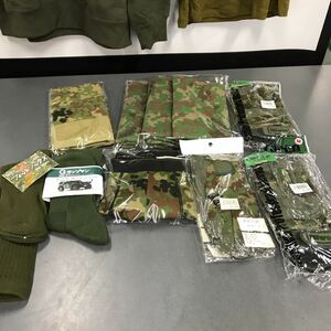 迷彩柄　色々セット　服　タオル　靴下　パンツ　手袋　現状品　中古品