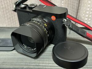 Leica Q3ほぼ新品+Q3用ハンドグリップ(ワイヤレスチャージ対応) 元箱&付属品完備