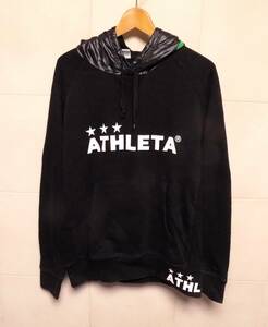 ATHLETA アスレタ　フードにロゴプリント　黒スウェットパーカー L　（管X2）