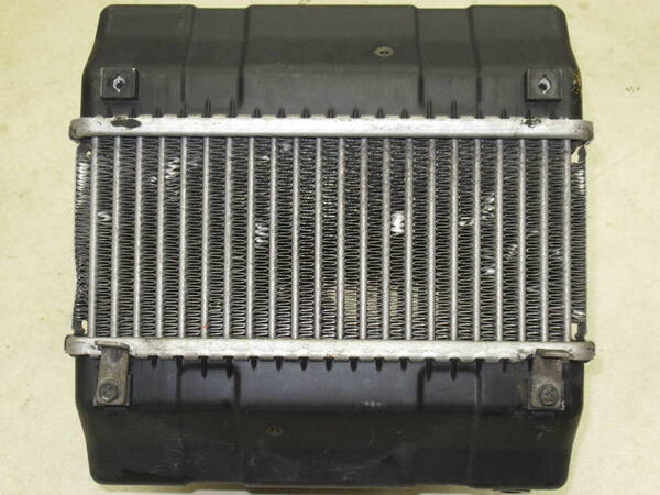 全国送料無料!RX-7/FD3S前期純正インタークーラーコア中古品 パイピング×1本、取り付けステー×2ヶ付き 1~4型 13B スペアや加工用に