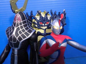 ★ウルトラマンコスモス/バンダイ製怪獣ソフビ3点セット［①コスモス(コロナモード)②ワロガ③カオスクレバーゴン］