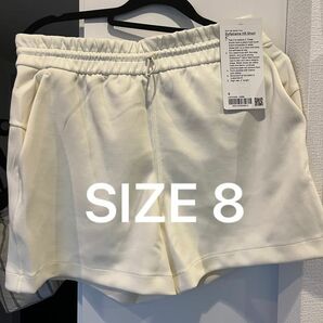 Lululemon ショートパンツ　Size 8 