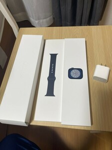 Apple Watch Series8(GPSモデル)-45mmミッドナイトアルミニウムケースとミッドナイトスポーツバンド-レギュラー