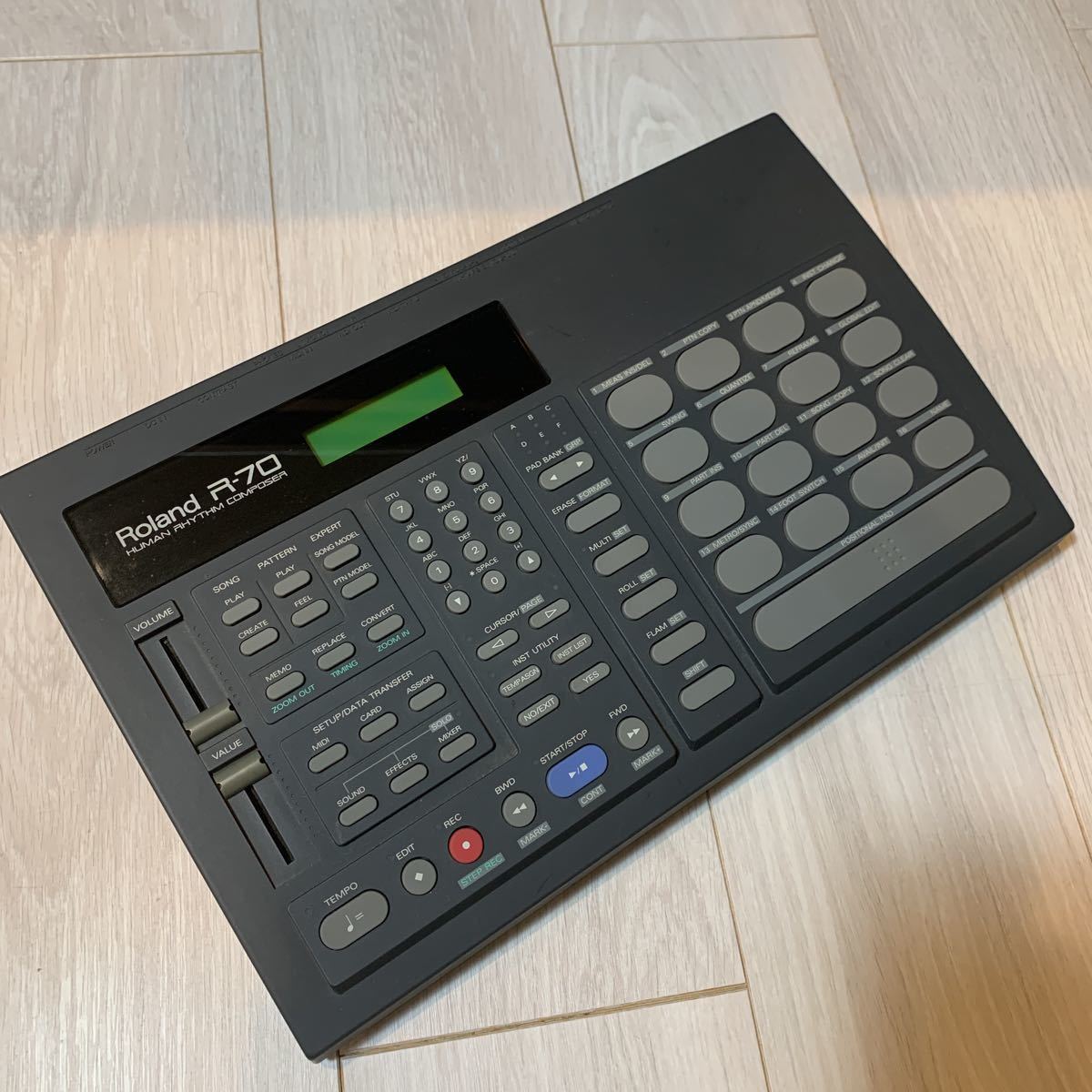 Roland ローランド R-70 リズムマシン ジャンク品-