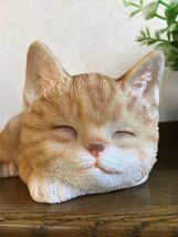 リアルでかわいい猫の置物♪　キャットオーナメント　スモールキャット　居眠り猫 　茶トラ　ネコ　子猫_画像1