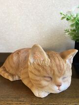 リアルでかわいい猫の置物♪　キャットオーナメント　スモールキャット　居眠り猫 　茶トラ　ネコ　子猫_画像2