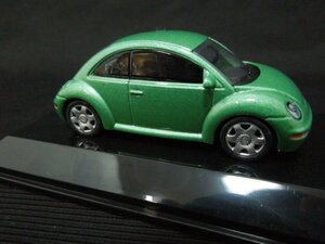 ‡0006 ミニカー 1/64 オートアート ニュービートル グリーン 名車 小物 かわいい おしゃれ インテリア VW NEW BEETLE