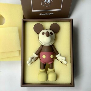 東京ディズニーランド ミッキーマウス 木製フィギュア 人形 Tokyo Disneyland Mickey Mouse Wooden Doll