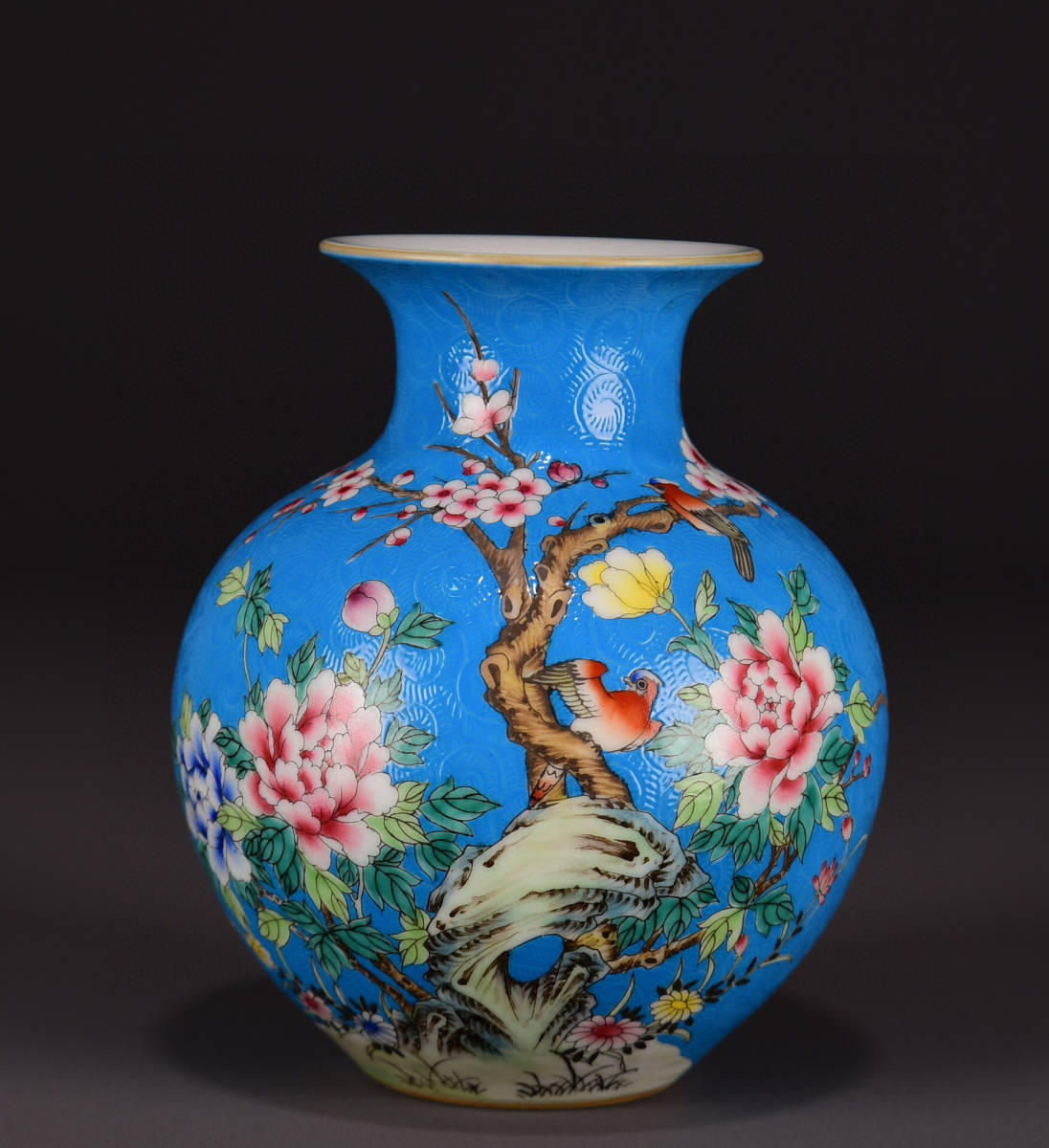 粉彩花鳥図の値段と価格推移は?|7件の売買データから粉彩花鳥図の