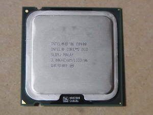 ★Intel Core2Duo E8400 SLB9J 3.00GHz/6M/1333/06 Wolfdale LGA775 2コア (Ci0719)