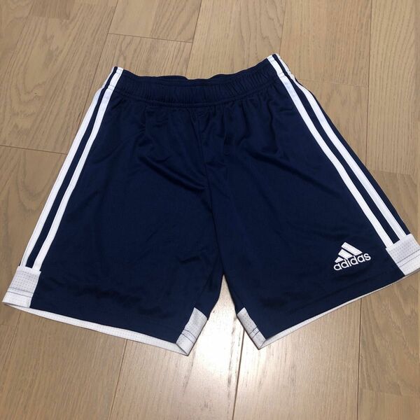 adidas ハーフパンツ CLIMALITE