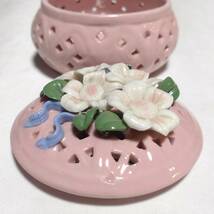 フラワー小物入れ 陶器 ポプリポット 直径約10.5cm ピンク色 洋風 飾り 置物 【3955】_画像9