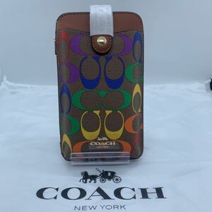 新品未使用　COACH スマホショルダー　レインボー　シグネチャー　C9943