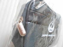 【未使用　未開封】JAL　日本航空　ビジネスクラス　アメニティケース　（灰色）　ゼロハリバートン　_画像5