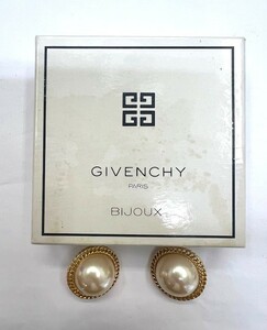 GIVENCHY/ジバンシイ ゴールドカラー フェイクパールイヤリング 箱付き