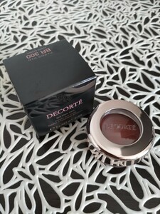 [ beautiful goods ] cosme Decorte * I Glo ujemBR300 rustic brown * I color eyeshadow * 1 times use .