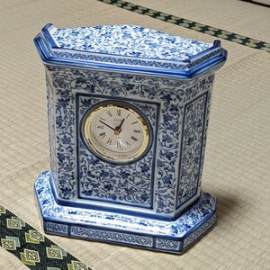 古伊万里唐草 陶時計 RYUHO 龍峰窯 三洋陶器 陶器製 置時計 セイコー 日本製 ムーブメント クオーツ