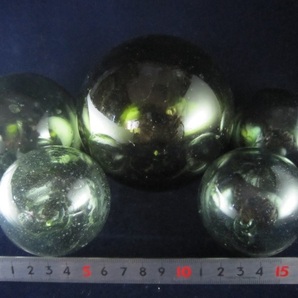ガラスの浮き玉・グリーン系・5個セットの画像1