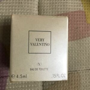 VERY ヴァレンティノ ミニ香水