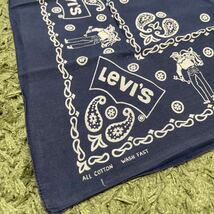 Levi's リーバイス　ヴィンテージ サドルマン　バンダナ　70〜80年代　50cm×50cm ブルー 色あせあり_画像2