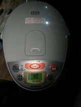 象印 ZOJIRUSHI 電気ポット通電チェックのみ。あまり使用してないみたいです。_画像1