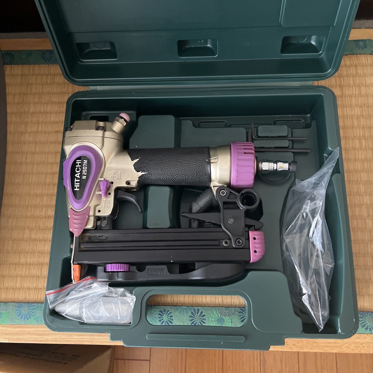 品】☆日立工機 25mm高圧タッカ N2510HM 〇 ITEXJ4V34FXA-