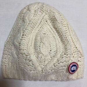  Canada Goose knitted cap tea n key CHUNKY CABLE KNIT BEANIE 6194L white Beanie knit cap watch cap CANADA GOOSE