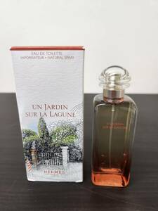 N9-292 エルメス HERMES ラグーナの庭 オードトワレ 100ml UN JARDIN SUR LA LAGUNE ナチュラルスプレー 香水 化粧品