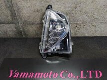 【Ｄ】トヨタ　プリウス　50系　ZVW50　純正　右フォグランプ　LED点灯確認済み　訳アリ_画像1