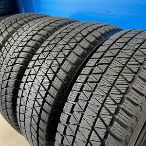 【2020年製造】　215/70R16　スタッドレスタイヤ　ブリヂストン　BLIZZAK　DM-V3　215/70/16　4本　【来店交換も大歓迎】