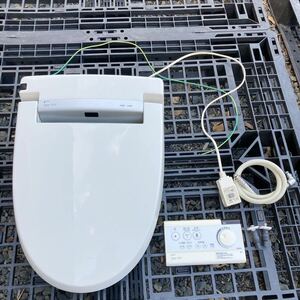 リモコン付き INAX (イナックス) 電気温水便座 ウォシュレット シャワートイレ CW-E51 領収書 2126