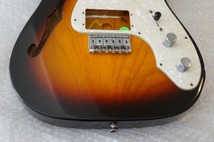 Fender Classic Series ’72 Telecaster Thinline テレキャスター シンライン ボディ 3TS アッシュ フェンダー 裏側に細かい傷あり 良品_画像4