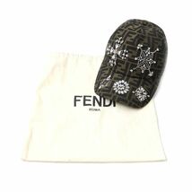 美品★正規品 FENDI フェンディ ズッカ柄 スワロフスキー付き キャップ帽／帽子 レディース ブラウン 57.0 イタリア製 保存袋付き◎_画像2