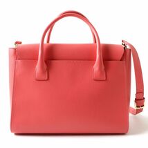 極美品◎イタリア製 FURLA フルラ メトロポリス レディース 2WAY レザー ハンド／ショルダーバッグ ピンク×ゴール金具 保管袋付き_画像4