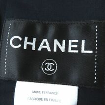 美品◎フランス製 CHANEL シャネル P51896 レディース ココマークボタン付き ウール×コットン ノーカラージャケット ネイビー 42 裏シルク_画像9